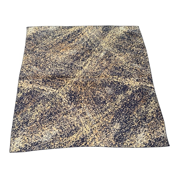 Abstract Patterned Scarf - Picture 2 of 3